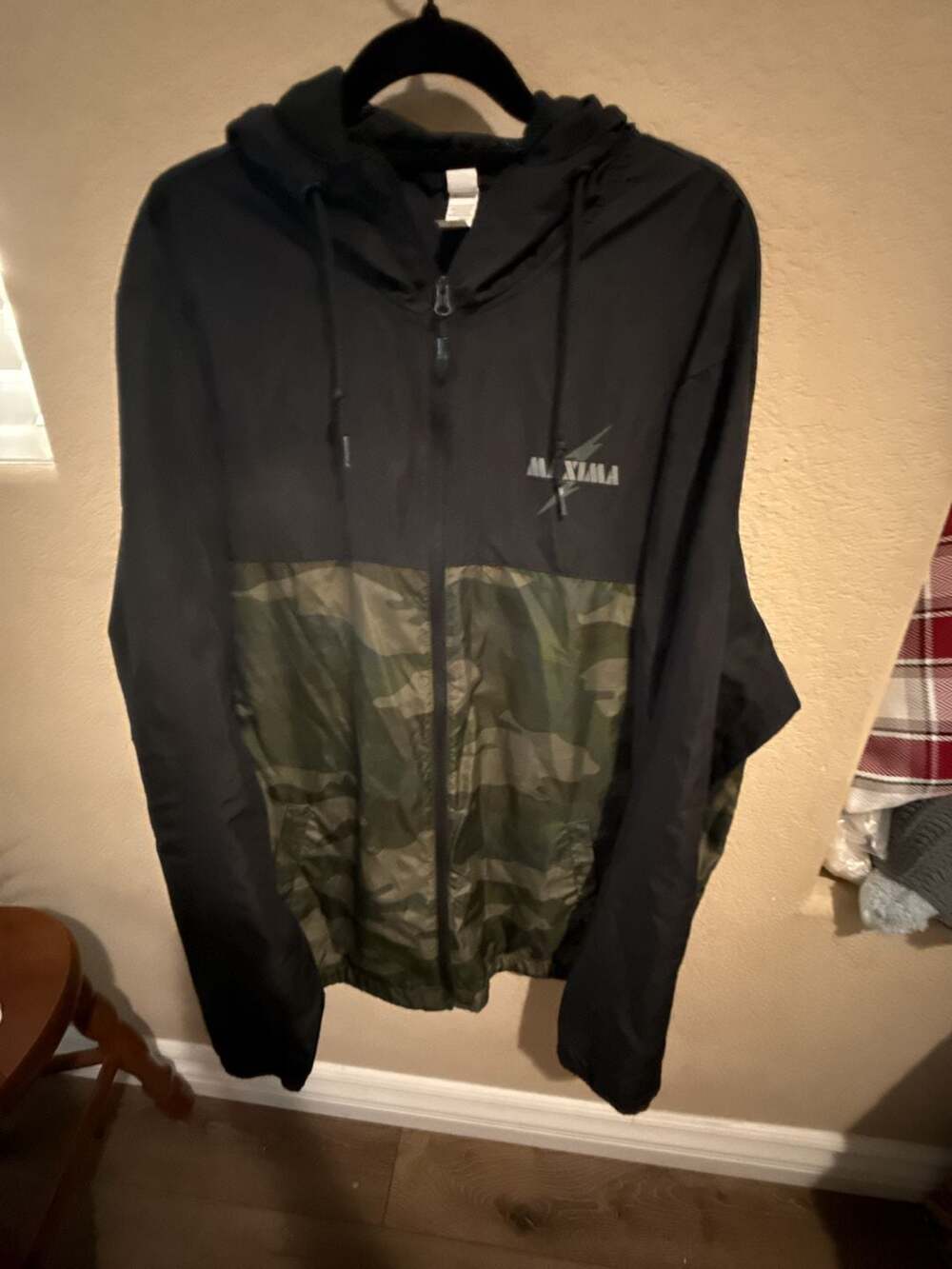 Maxima Windbreaker Jacket Size XL Black Green Camo